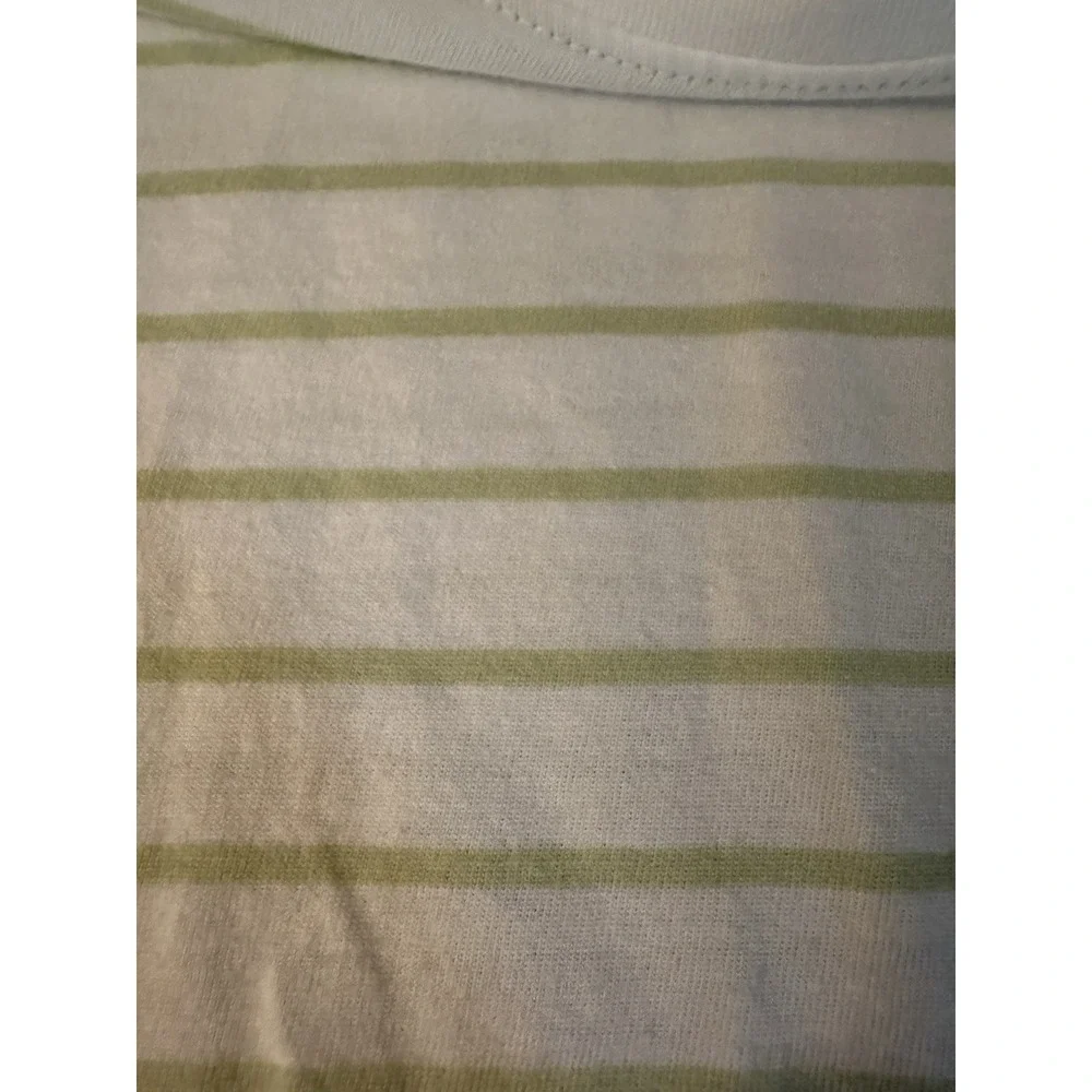 Lightweight Casual  American Eagle T-shirt With Yellowish Green Stripe Medium